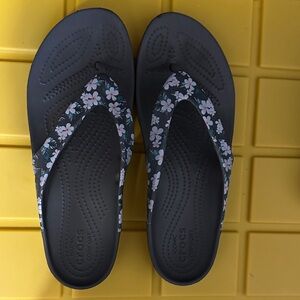 CROCS Women's Floral Sandals - Black